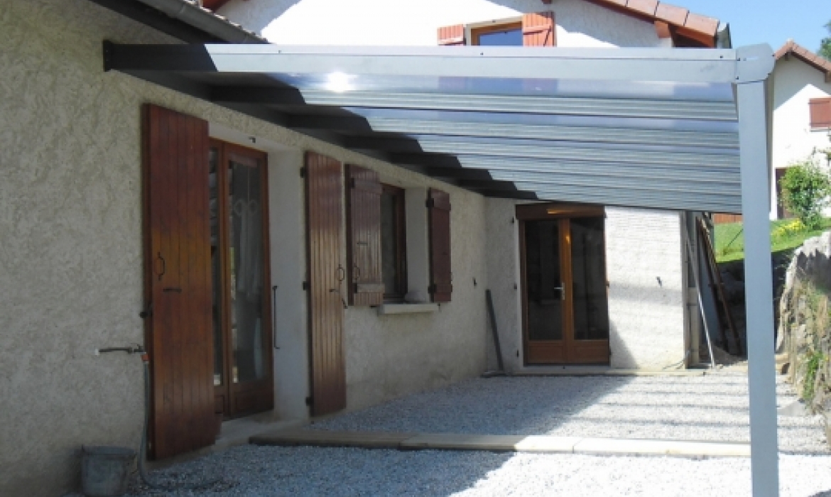Pergola sur mesure à Pont de Cheruy : Élégance et Confort en Isère
