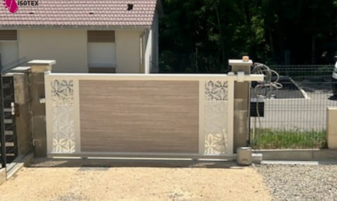 Portail sur mesure à Villefontaine