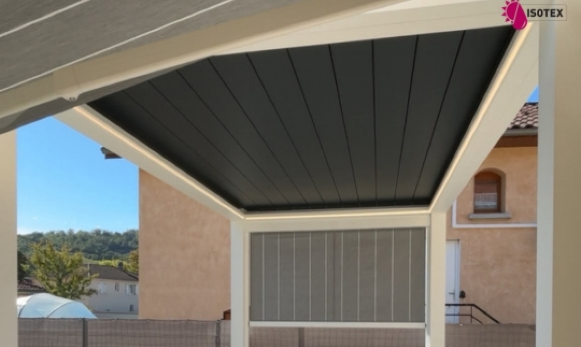 Pergola bioclimatique et store sur mesure aux Abrets (38490)