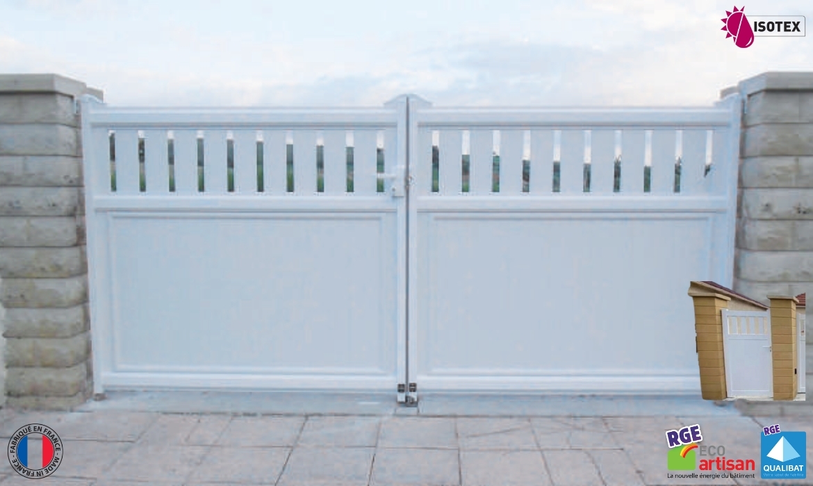 Portails PVC sur mesure en Nord-Isère : fabrication française, durabilité et élégance pour votre extérieur