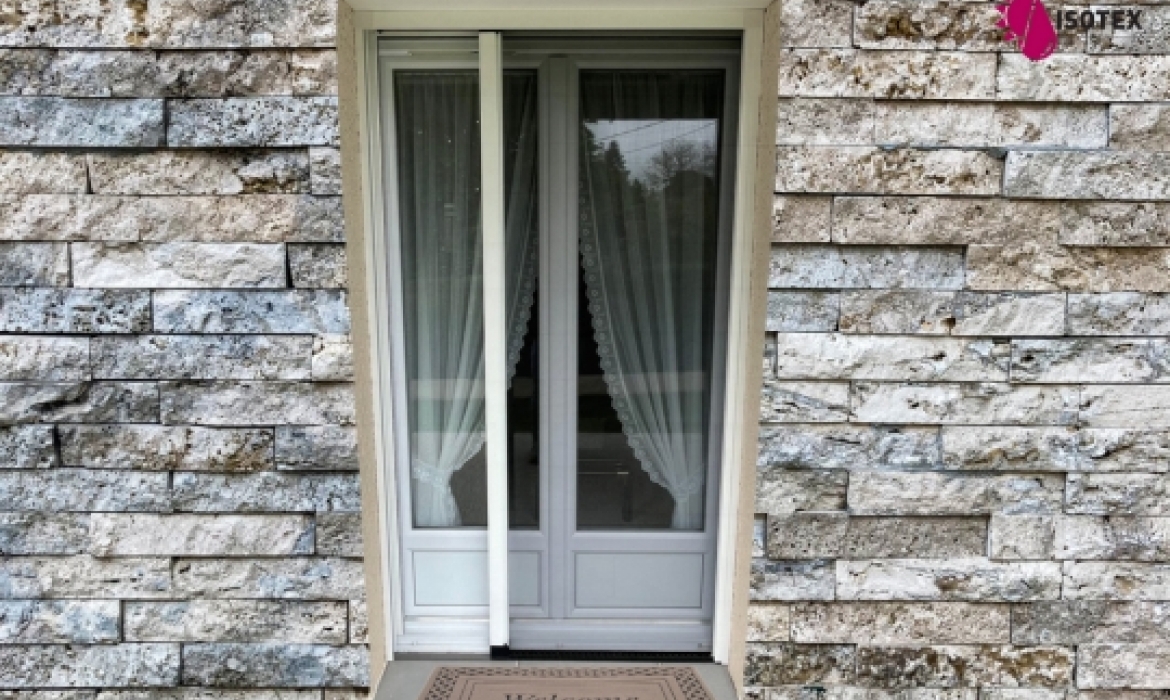 Moustiquaire Horizontale enroulable 1 vantail vers Les Abrets (38490)