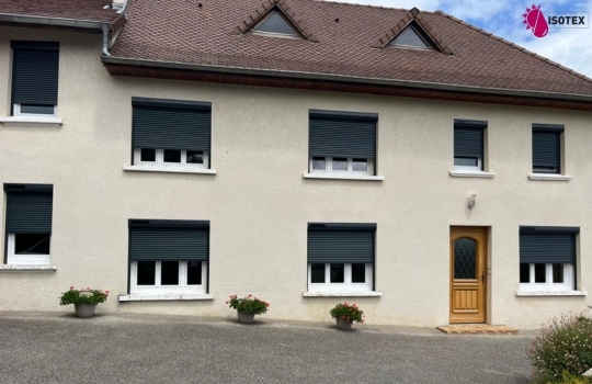 Réalisation sur mesure de Volets Roulants Solaires vers Les Abrets en Dauphiné