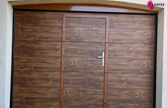 Porte de Garage sur mesure à Crémieu - Fabrication Française