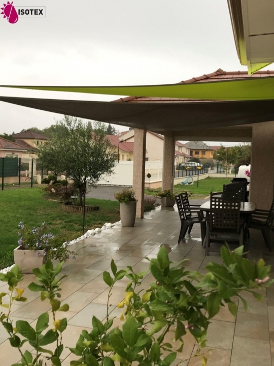 Voile d'ombrage Eliante Star Triangle sur mesure