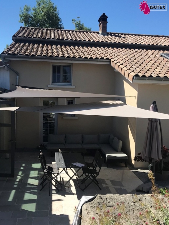 Voile d'ombrage Eliante Star Triangle sur mesure