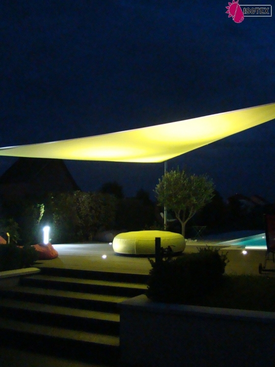 Voile d'ombrage Eliante Star Triangle sur mesure