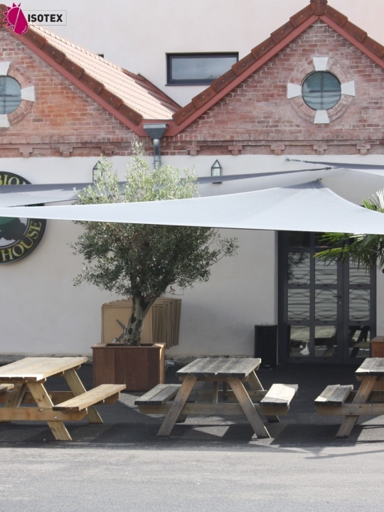 Voile d'ombrage Eliante Star Triangle sur mesure